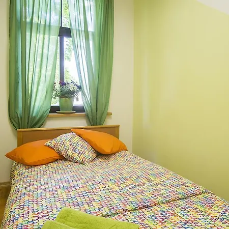 Hostel Green *